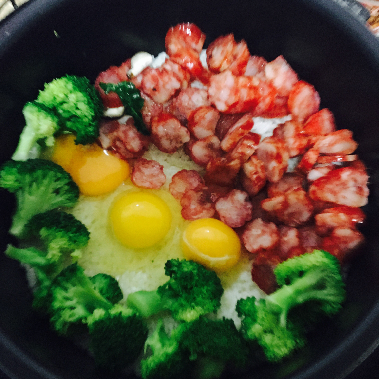 电饭锅版腊肠煲仔饭