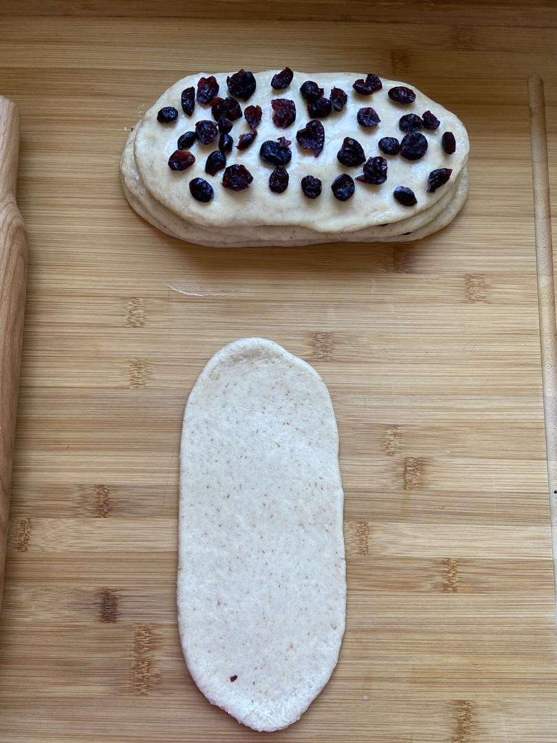 手撕蔓越莓炼乳吐司