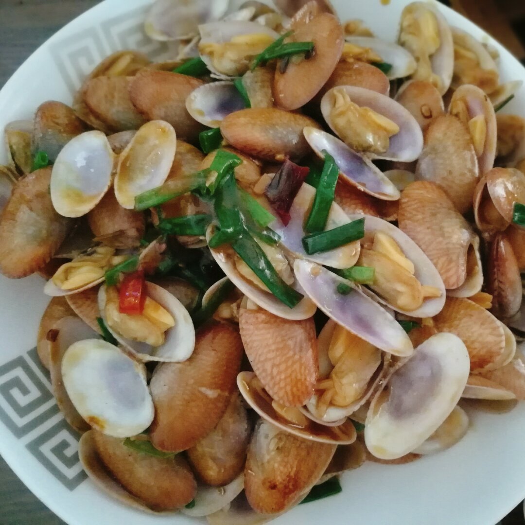 葱炒花蛤