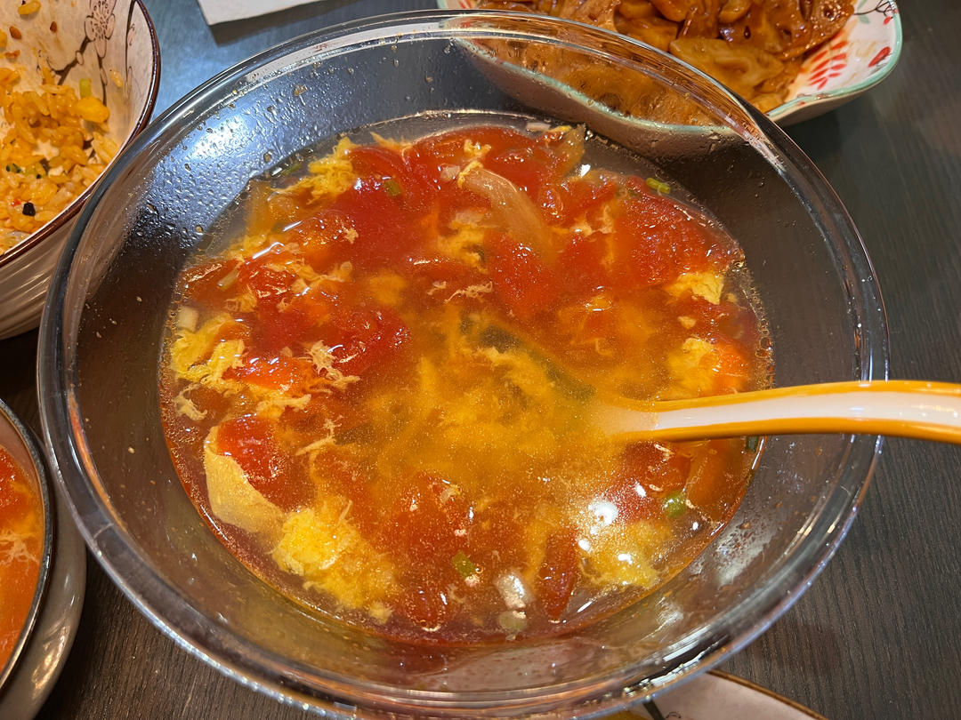 一个番茄一个鸡蛋就够的番茄蛋汤