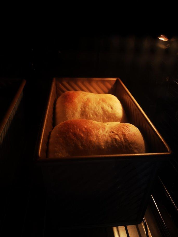 牛奶吐司（附详细步骤图）