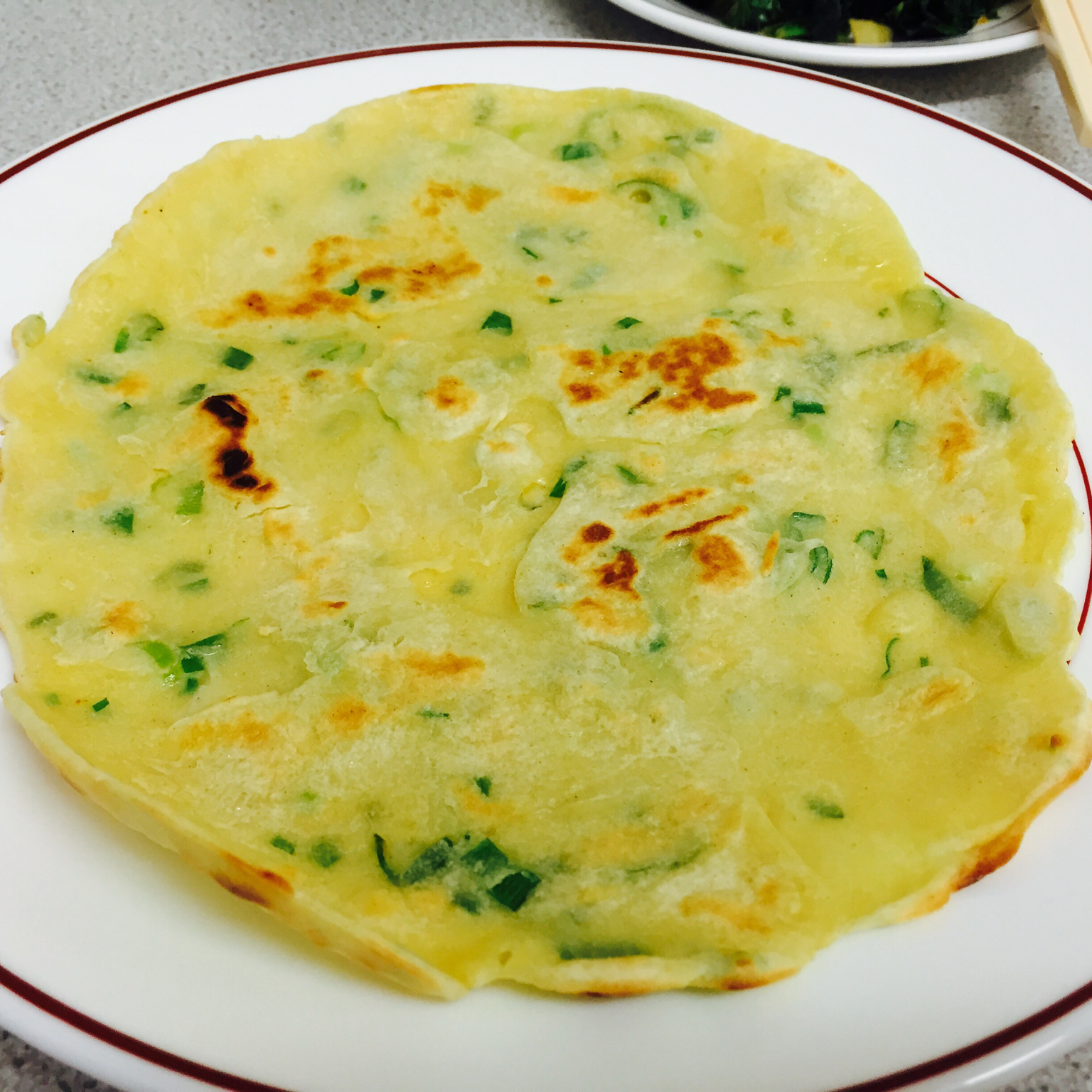 鸡蛋葱花饼