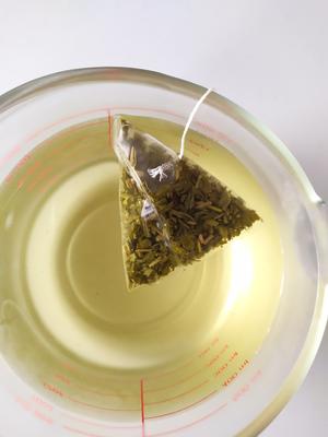 🍇低糖茉莉香葡萄奶盖茶🍇的做法 步骤1