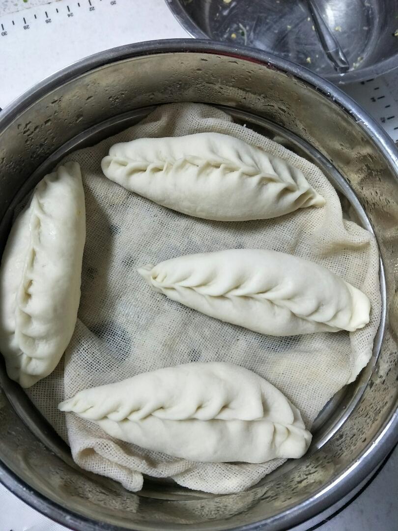 油渣萝卜丝包子