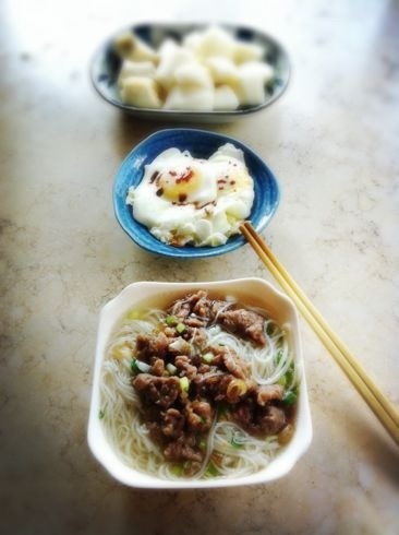 中式早餐西红柿牛肉面