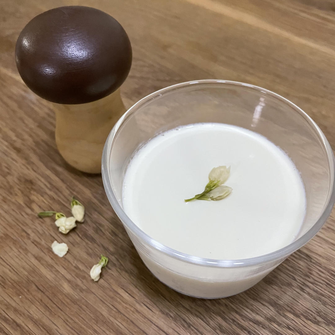 来吃豆腐啦✨茉莉奶冻简直是我心中的白月光