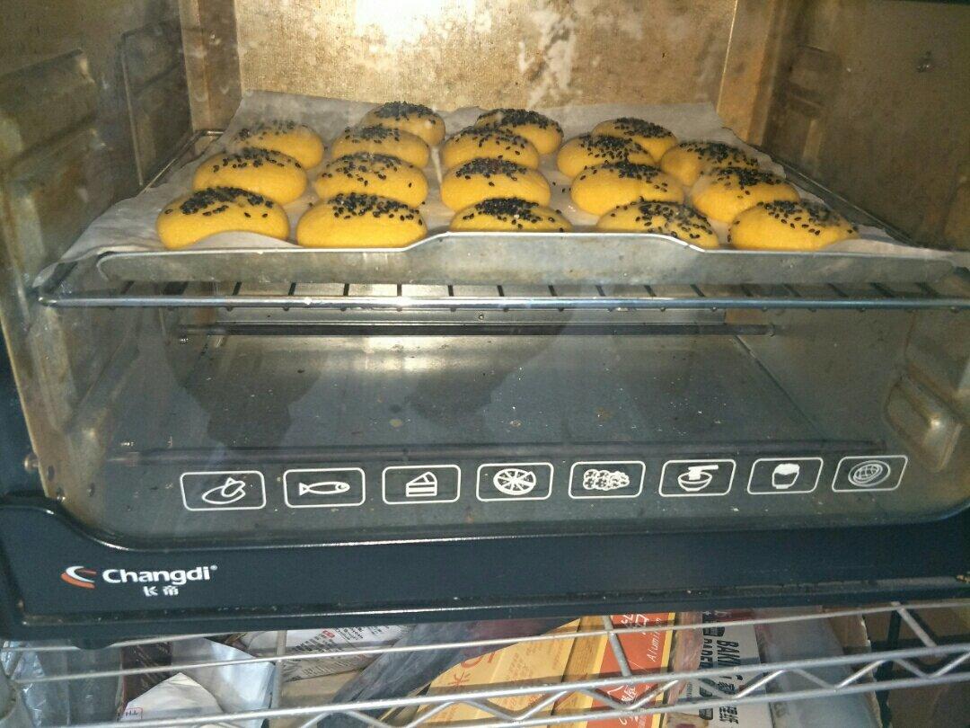 烤箱做南瓜饼（南瓜饼的做法）