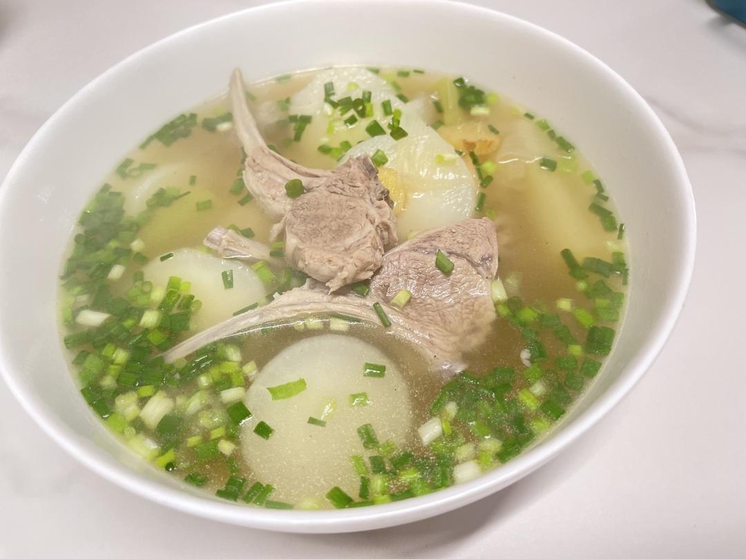 清炖滋补羊排汤