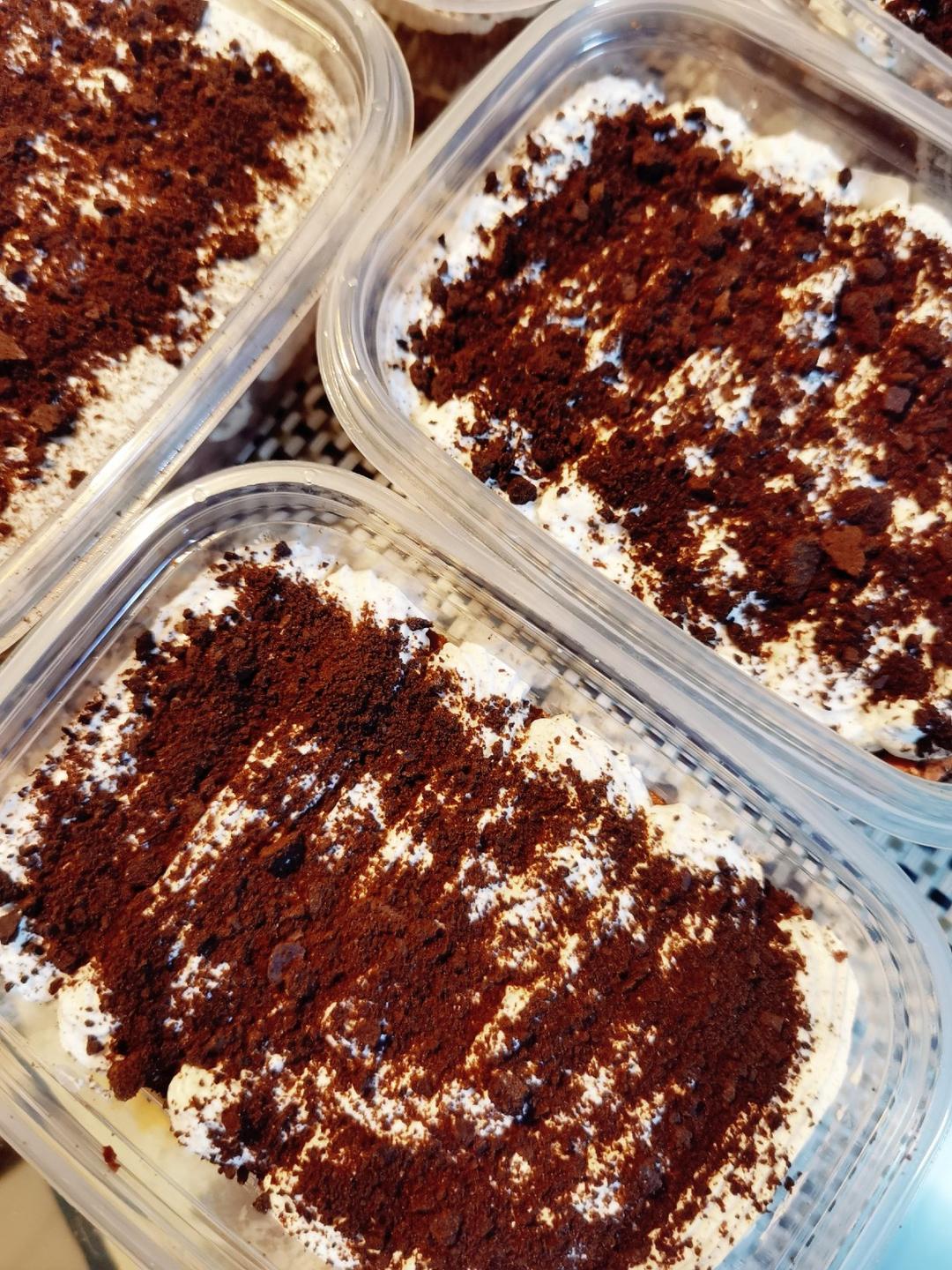 超浓郁卷不裂的巧克力蛋糕卷