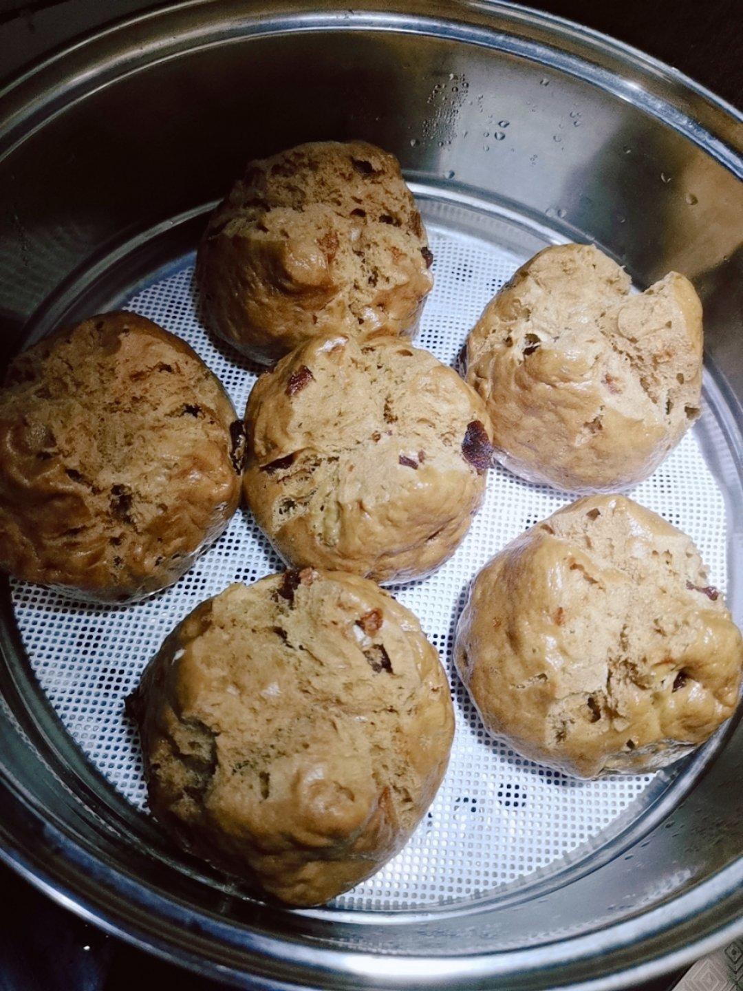 简单易学的红糖大枣开花馒头