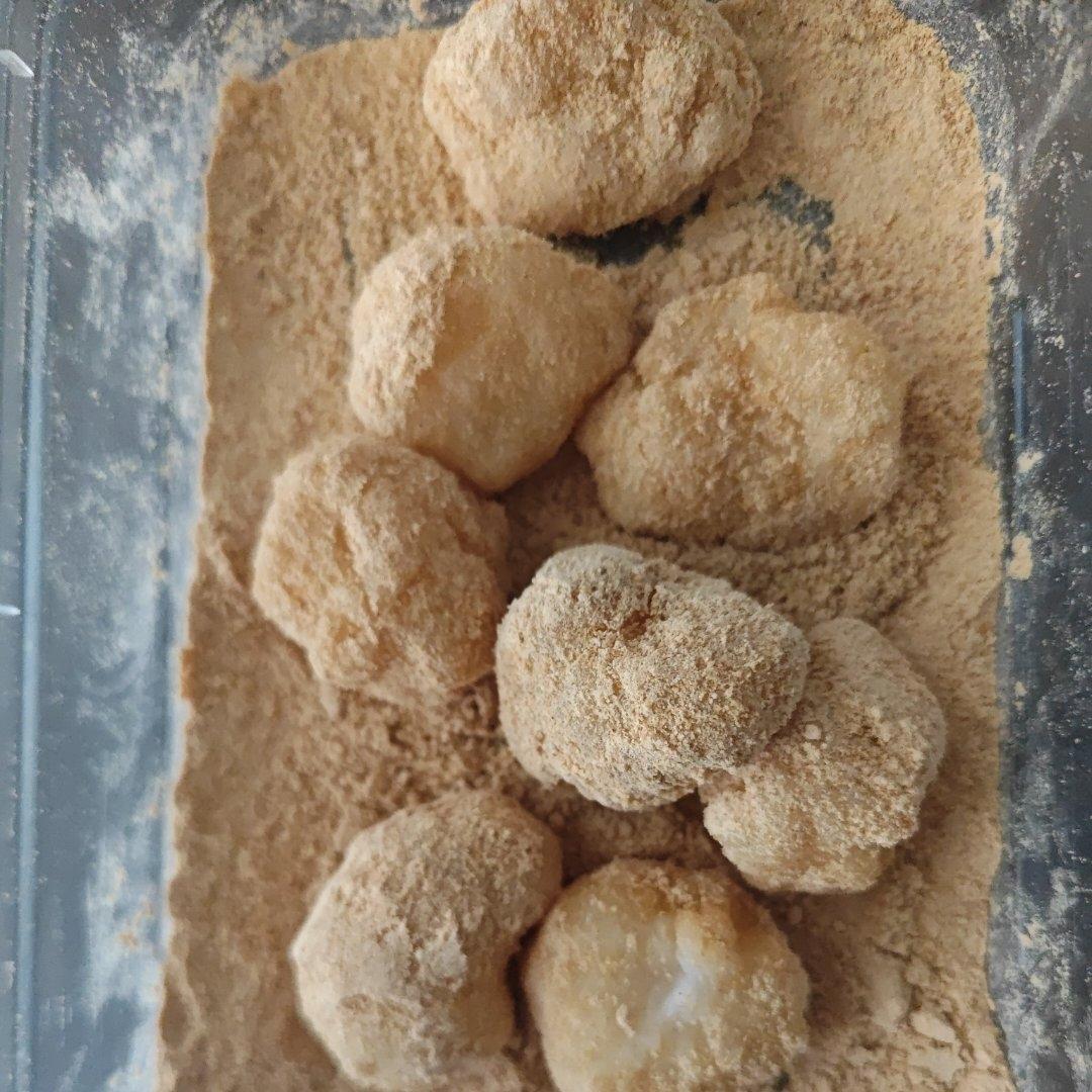 麻糍😋软软糯糯的糯米糍粑😍比外面卖的还好吃！