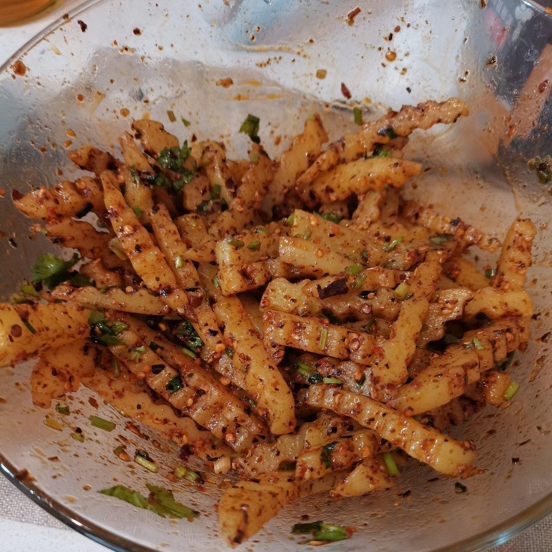 好吃到女朋友再也不会点外卖的天蚕土豆（狼牙土豆也是它）