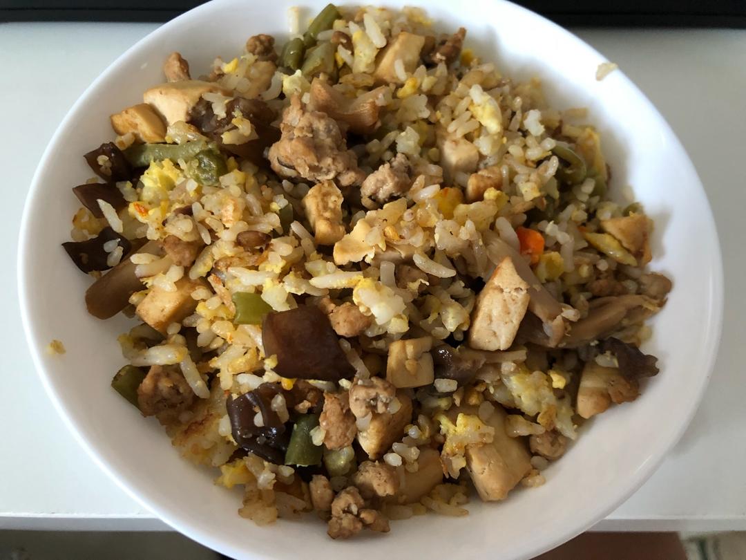 肉沫鸡蛋炒饭