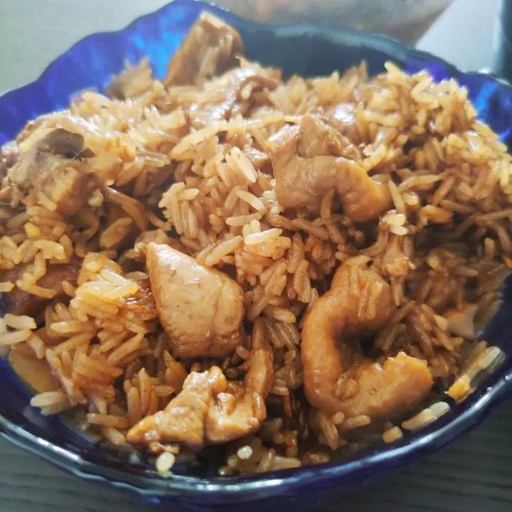 【电饭煲板栗鸡腿焖饭】