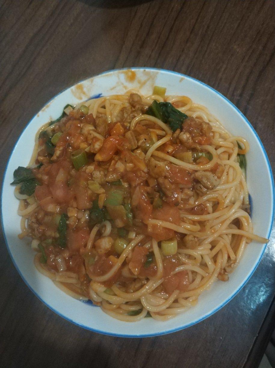 番茄肉酱意大利面