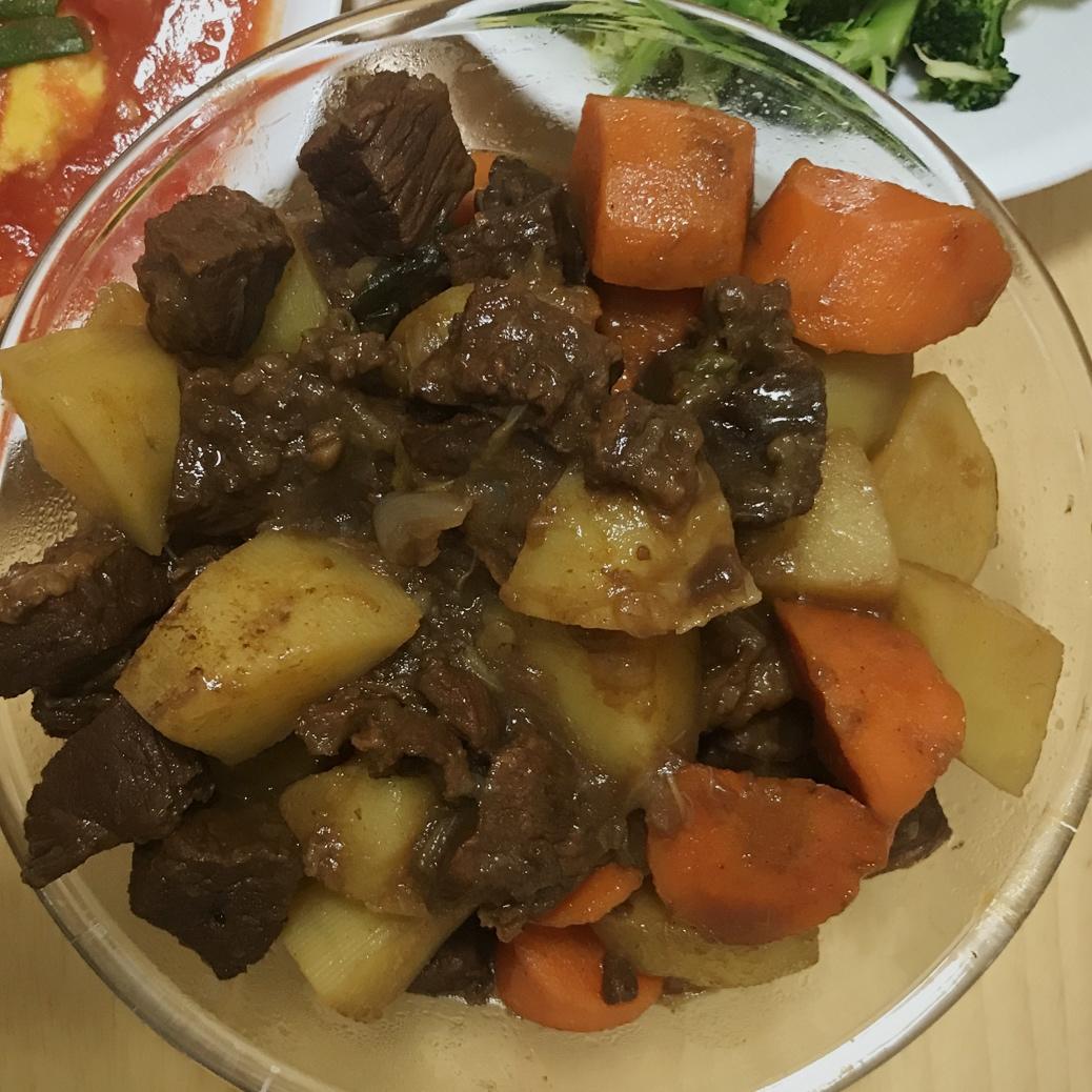 沙沙土豆胡萝卜炖牛肉