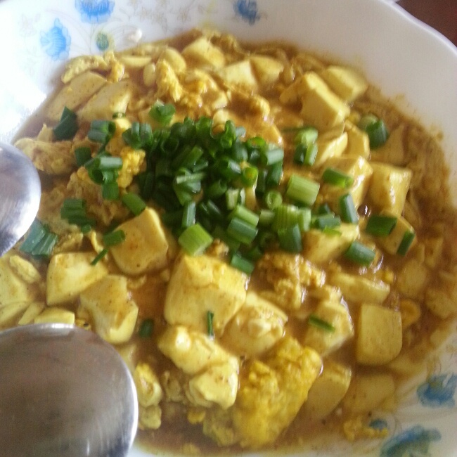 咖喱蟹粉豆腐