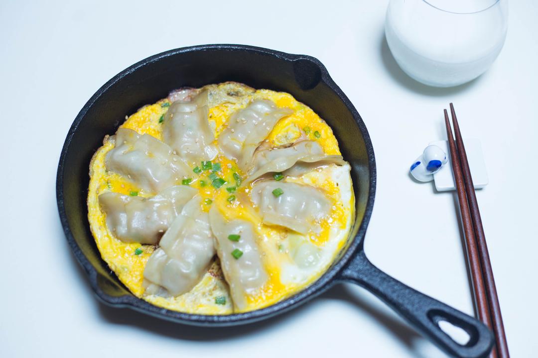 抱蛋饺子的做法