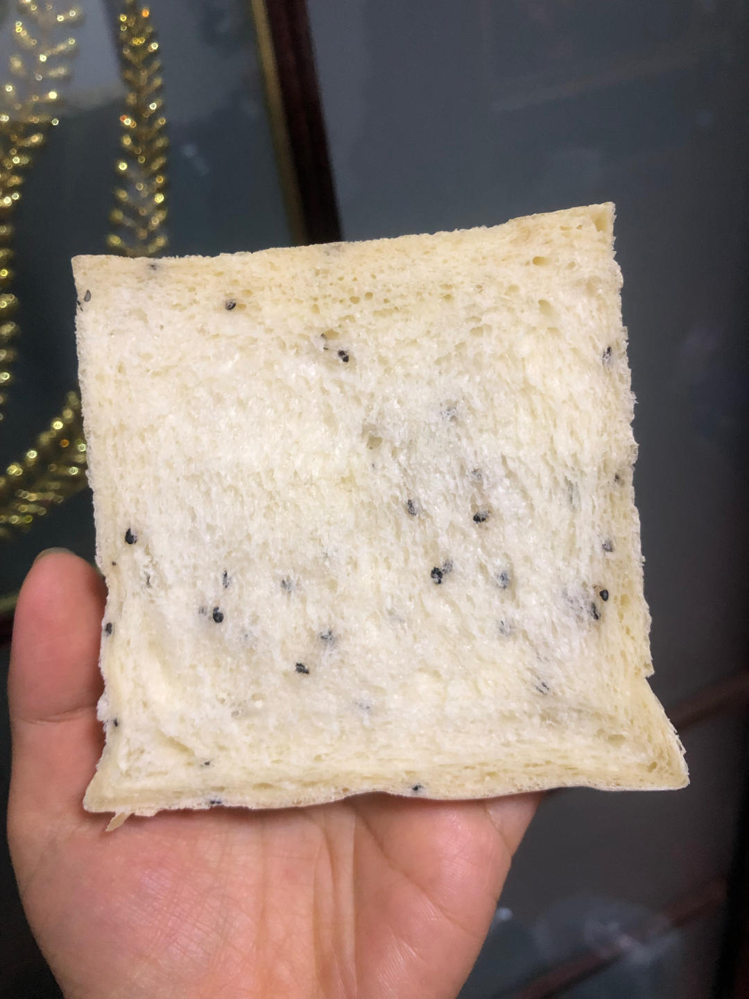 咸盐黑芝麻吐司