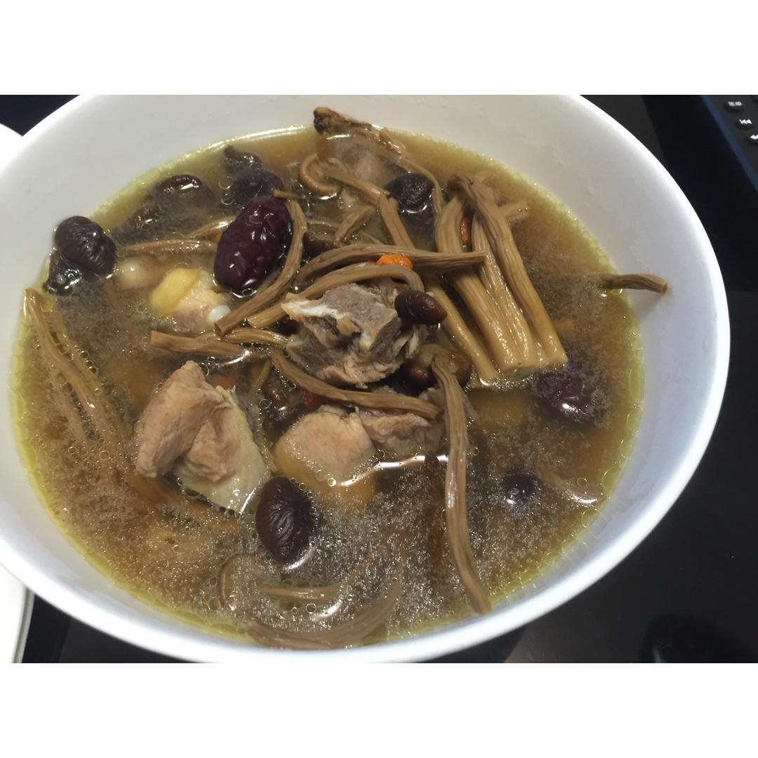 茶树菇排骨汤(图文)