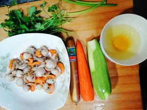 扇贝蔬菜营养疙瘩汤的做法 步骤1