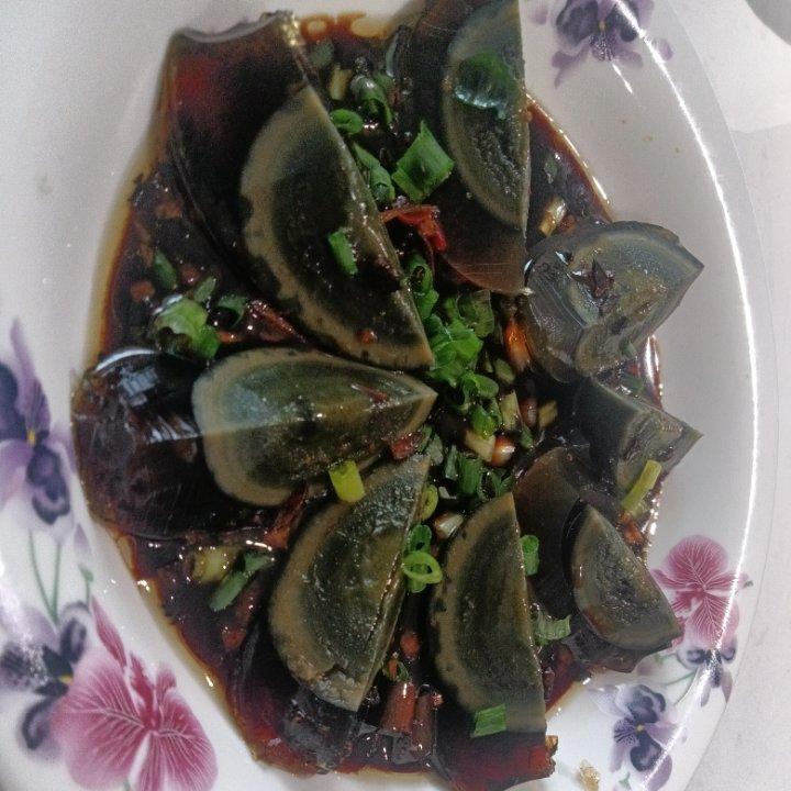 凉拌皮蛋