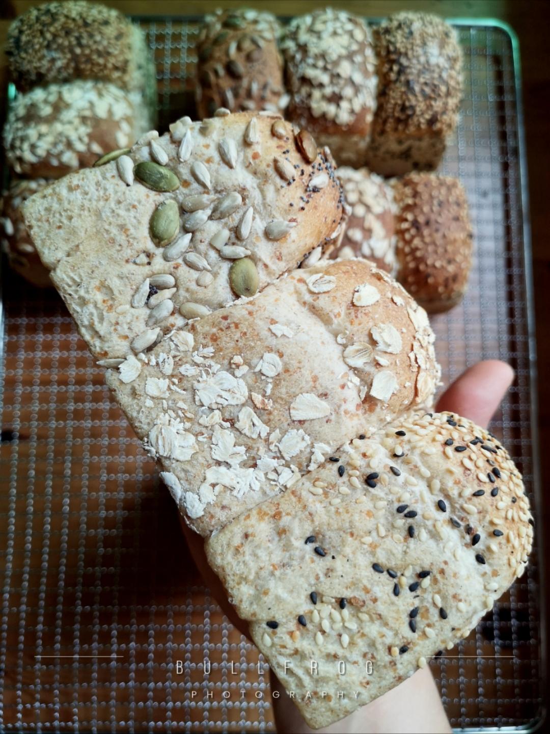 鲁邦种蘑菇头脆皮吐司