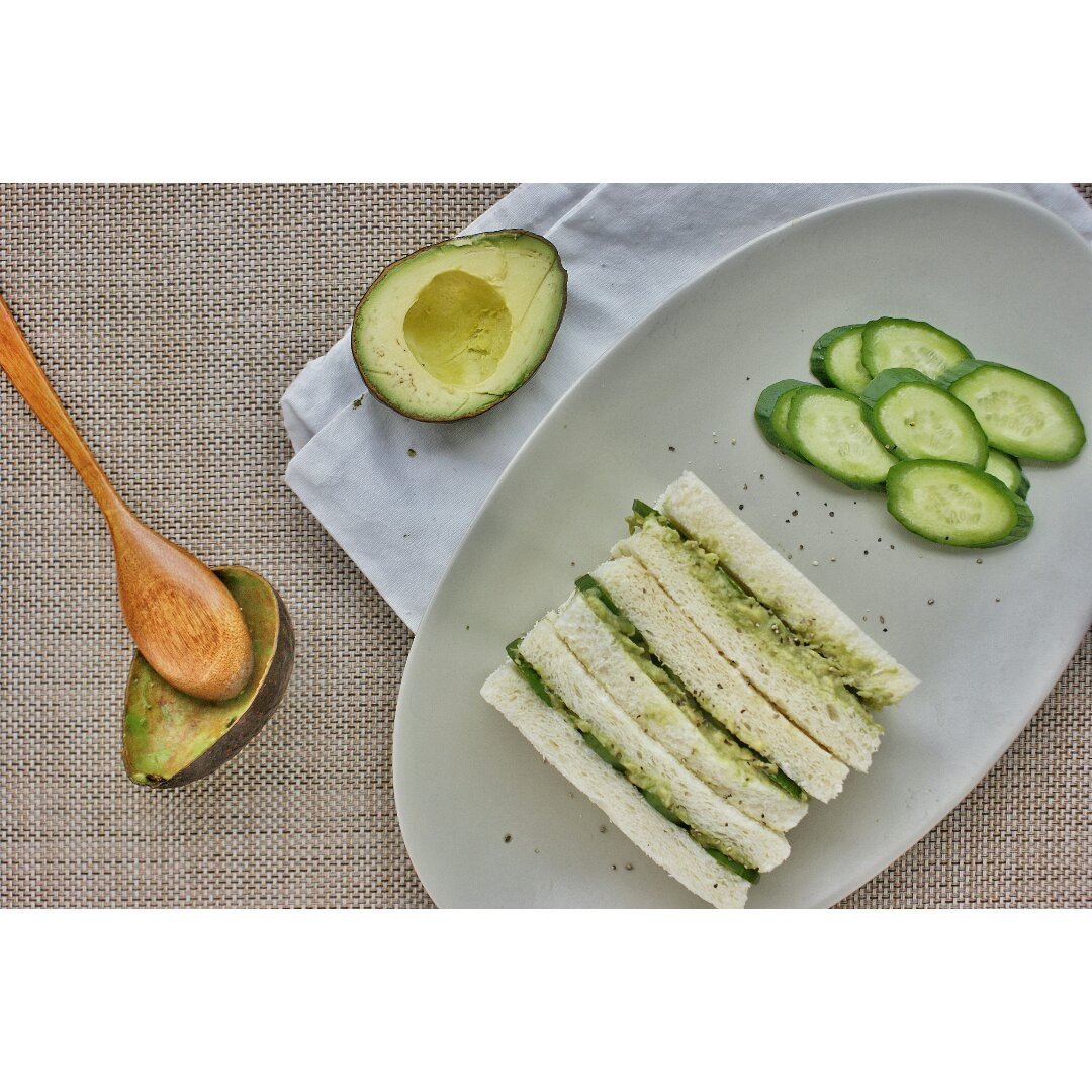 牛油果黄瓜三明治