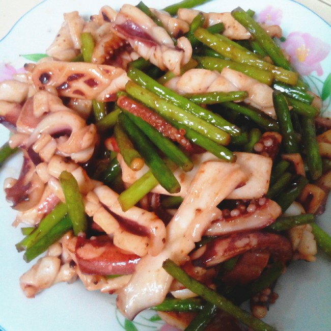 seventeennnn做的蒜苗炒鱿鱼