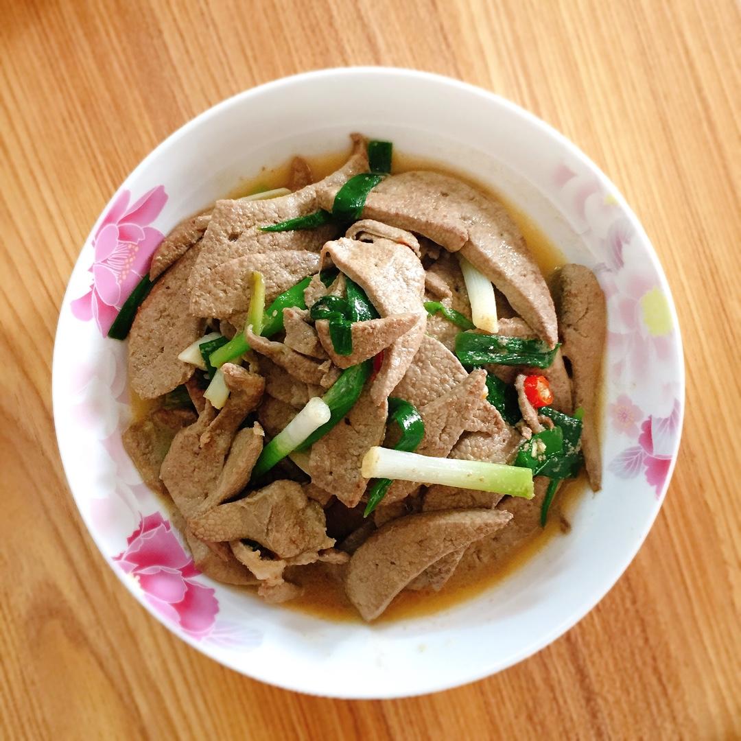大葱爆炒猪肝