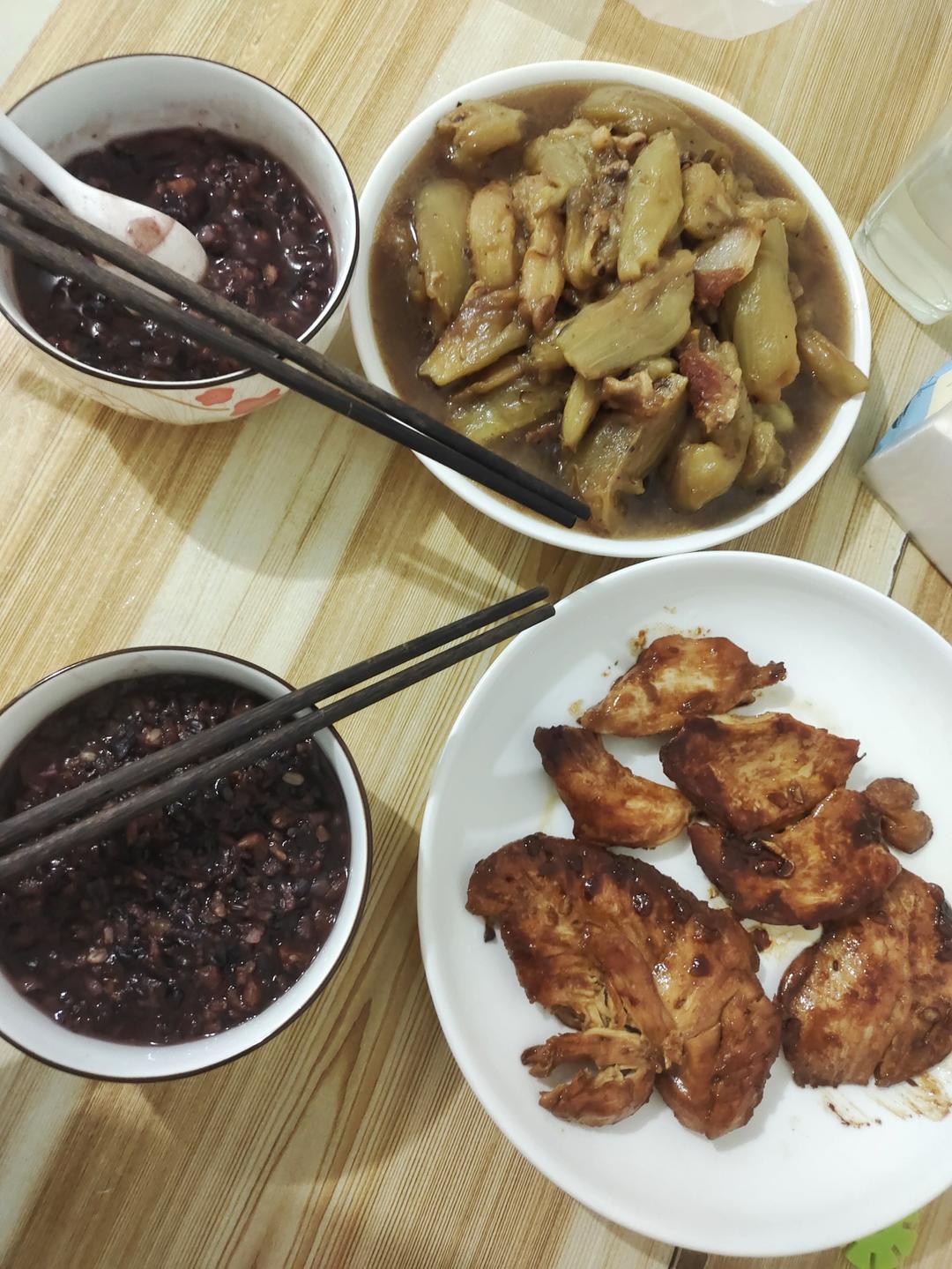 【嫩煎鸡胸肉】