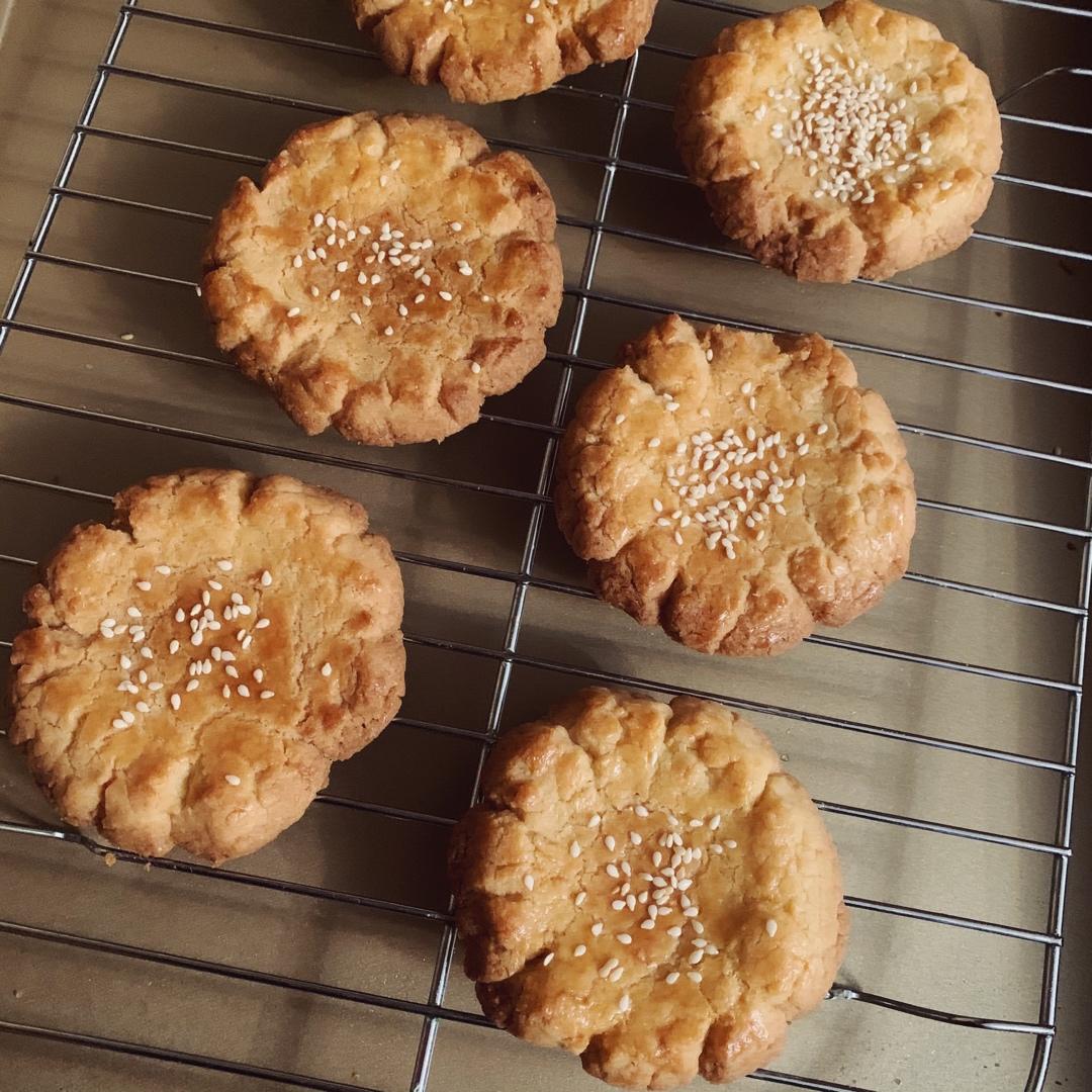 轻轻一按就碎掉的原味桃酥（不输猪油版）