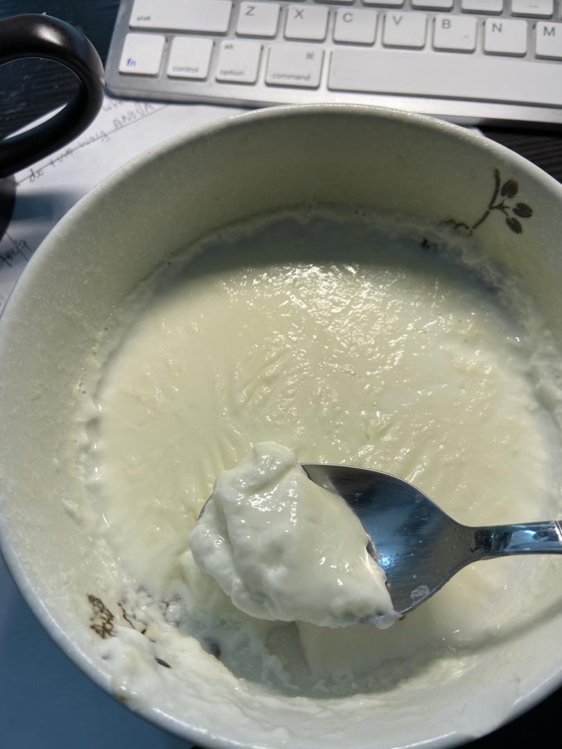 双皮奶（科学方子：淡奶油兑牛奶以假乱真乳脂达到8%的水牛奶，在家轻松做出正宗顺德味儿）