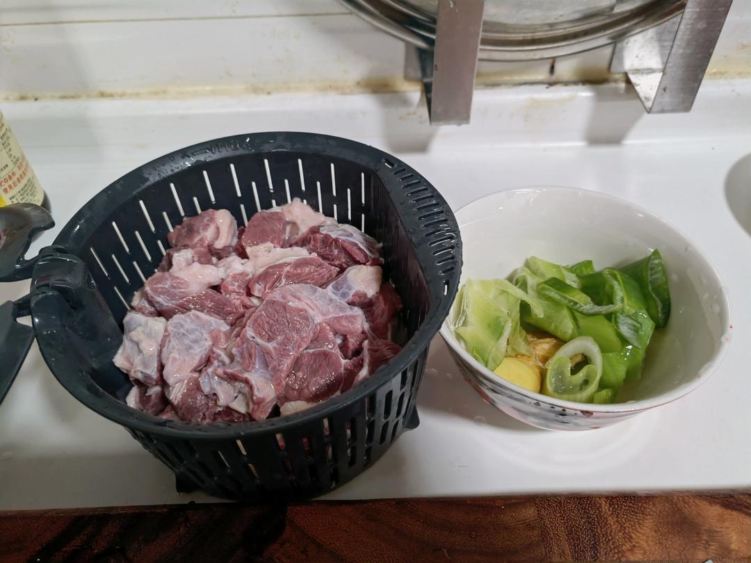 番茄豆腐炖小黄鱼【2月北鼎蒸炖锅食谱】
