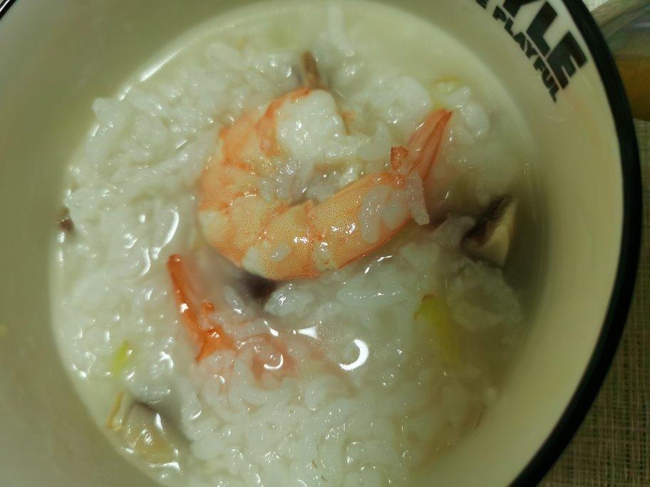 不用炒的香菇芹菜粥