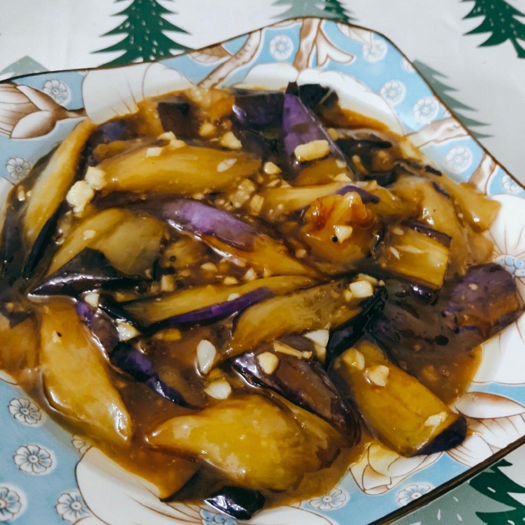 红烧茄子（教你炒茄子不变色的小妙招）