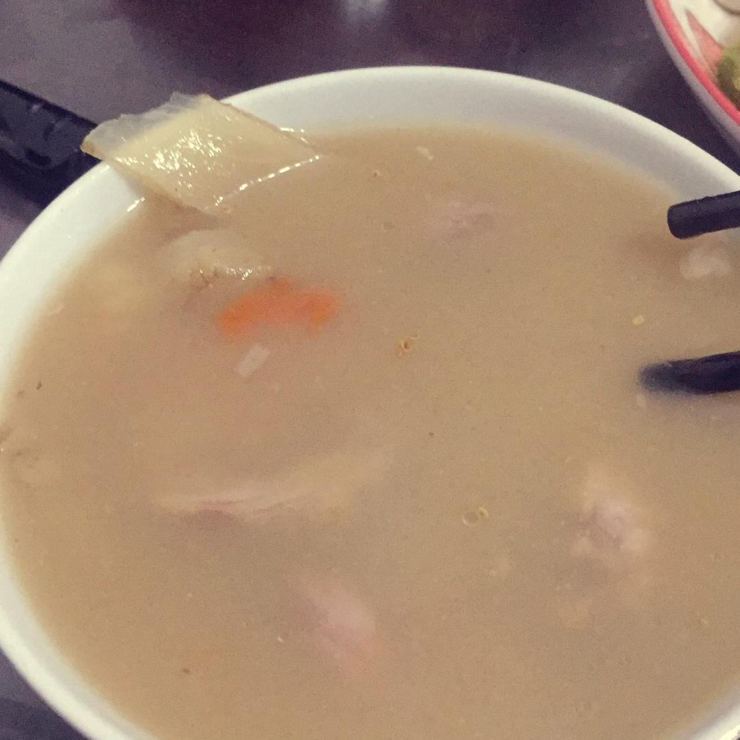 沙参玉竹薏仁排骨汤