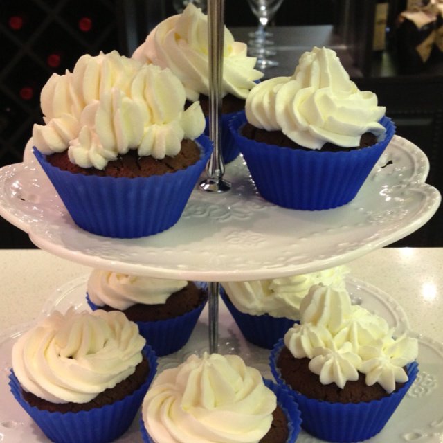 古典巧克力cupcake配马斯卡彭奶油霜