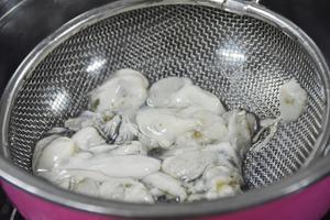 冬瓜蛤蜊汤的做法 步骤1