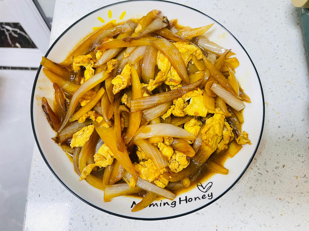 降压防癌的好食材  洋葱炒鸡蛋