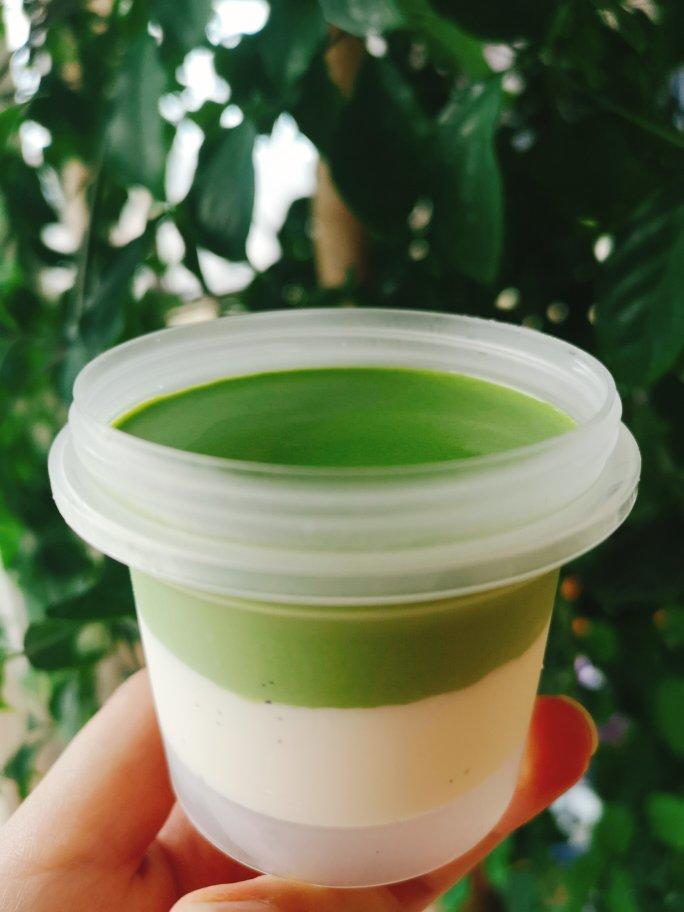 抹茶白巧奶冻