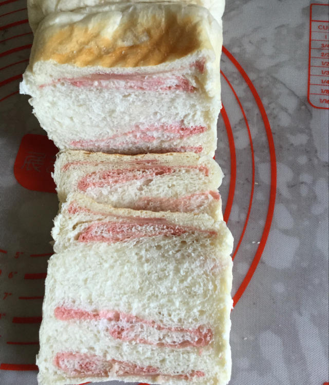 用烤箱自己做面包--手工牛奶吐司面包