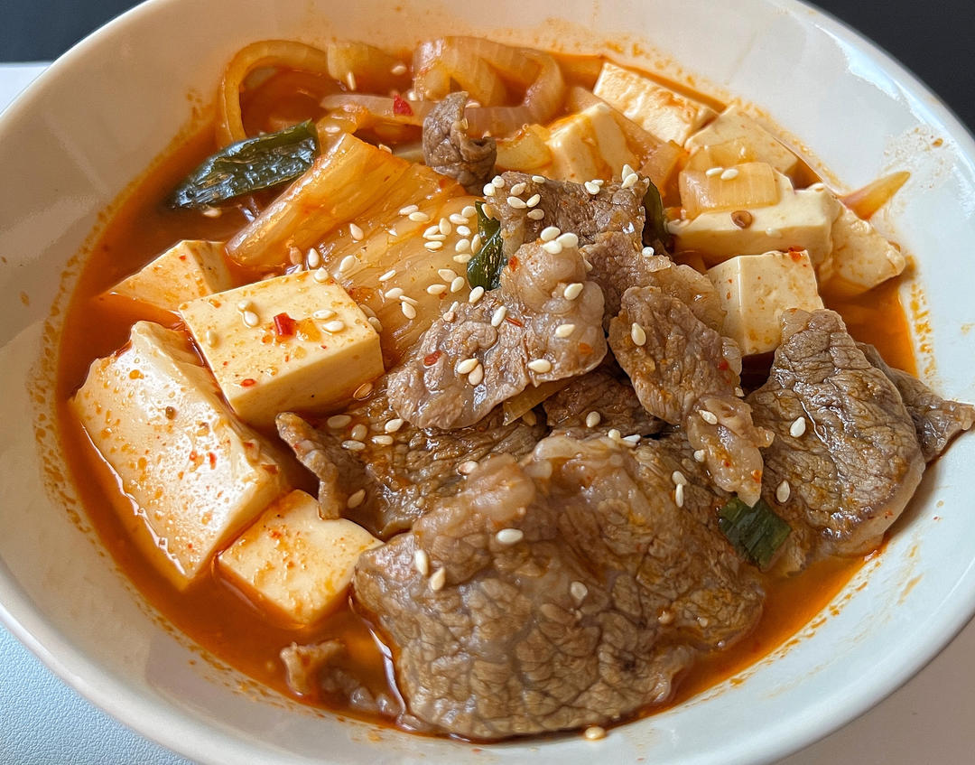 韩国大妈亲授— 韩式泡菜豆腐汤