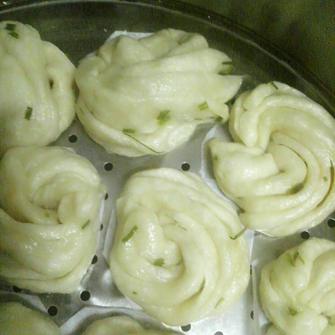 葱油花卷 Steamed Roll