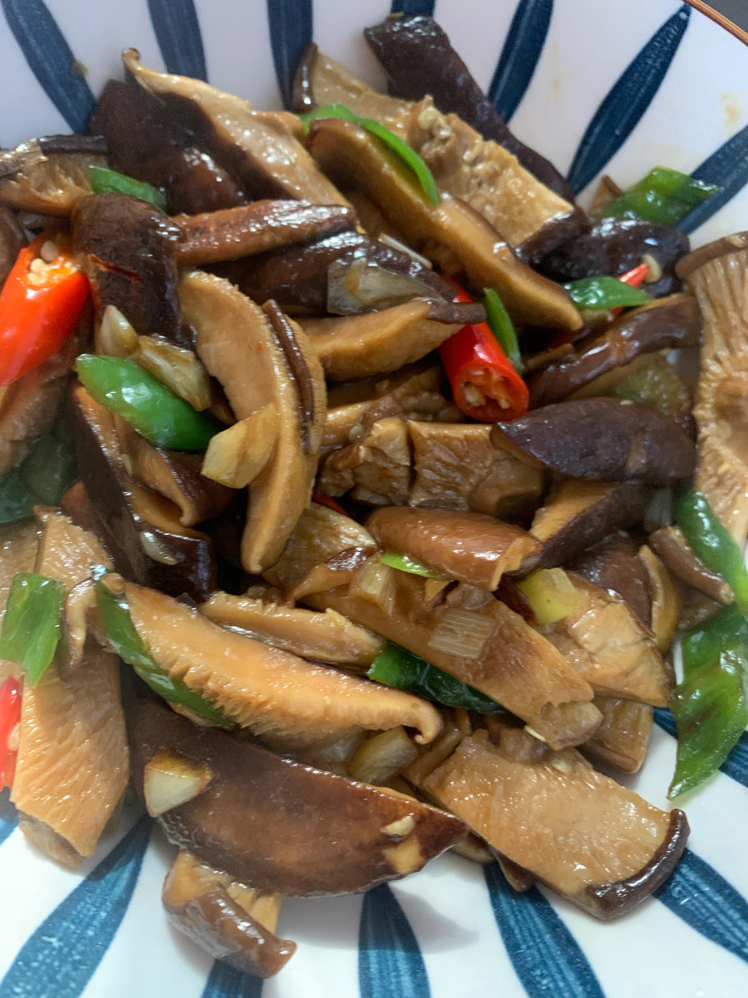 素炒干香菇