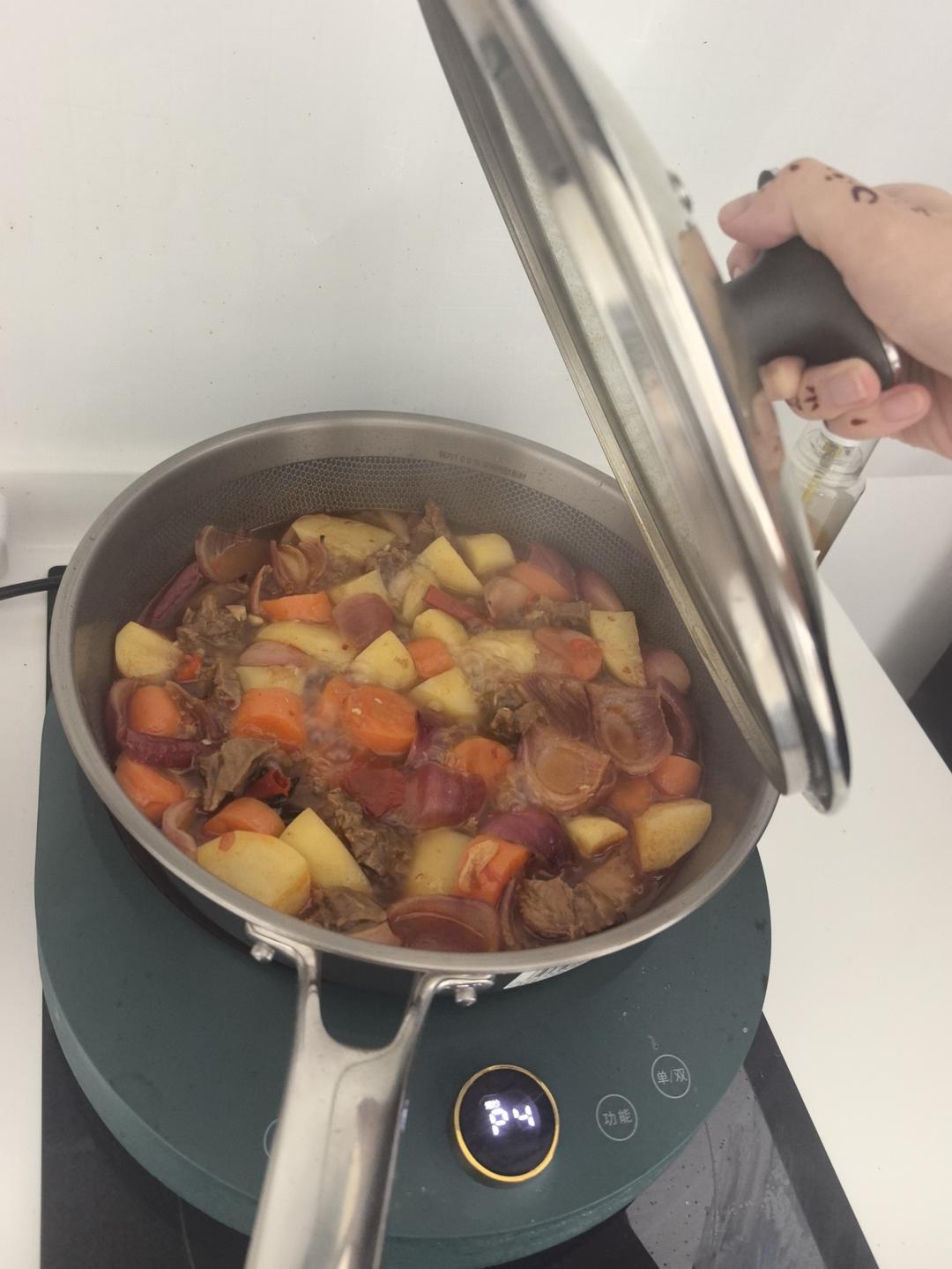 牛肉烧土豆（土豆清爽不糊，比你想象要简单多了）
