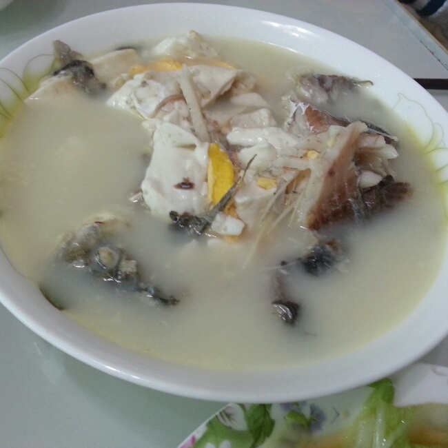 鱼头豆腐汤