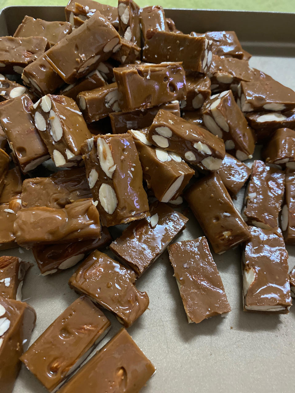 海盐杏仁太妃糖