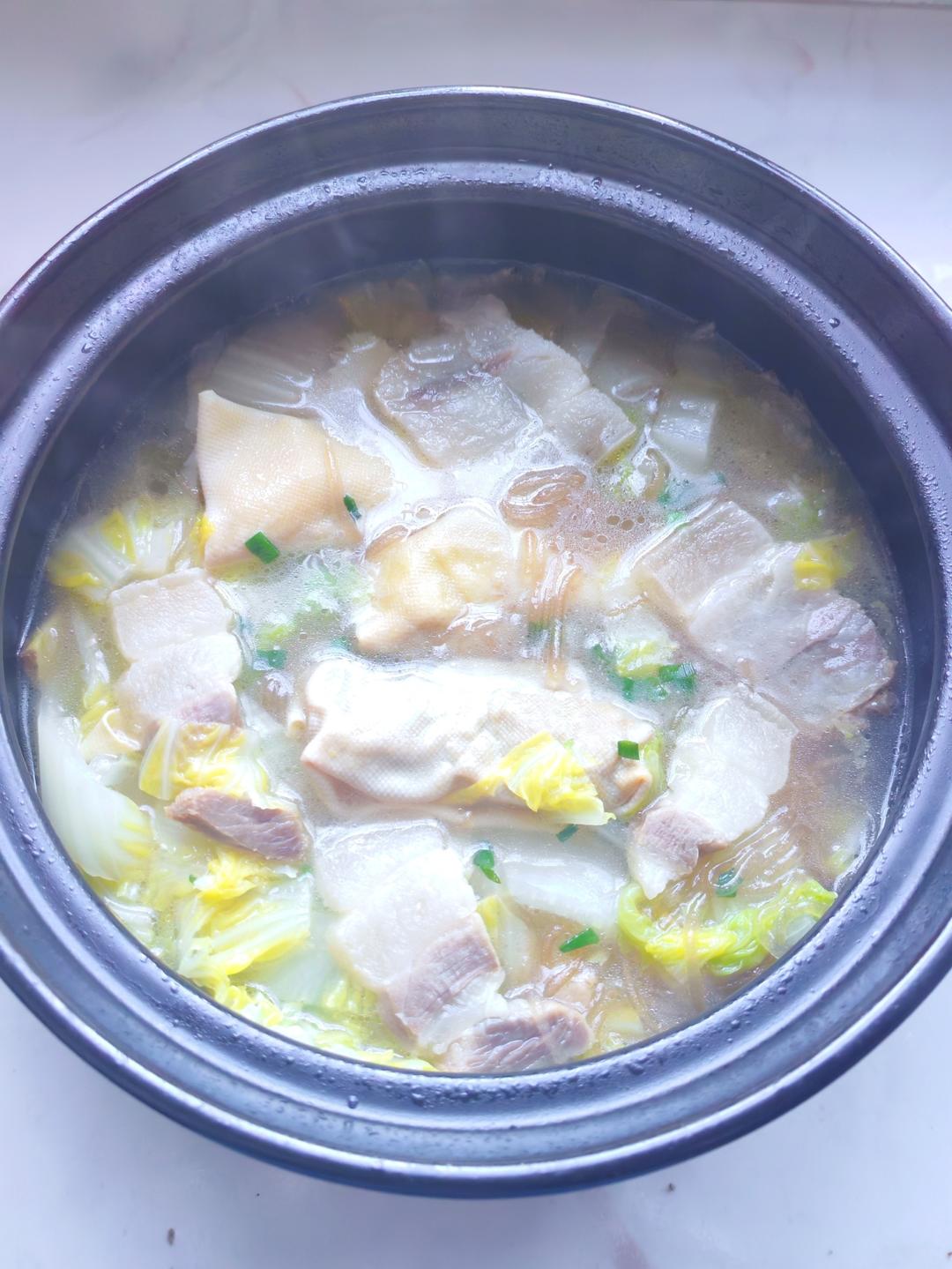 砂锅粉丝百叶包｜冬日暖心家常菜