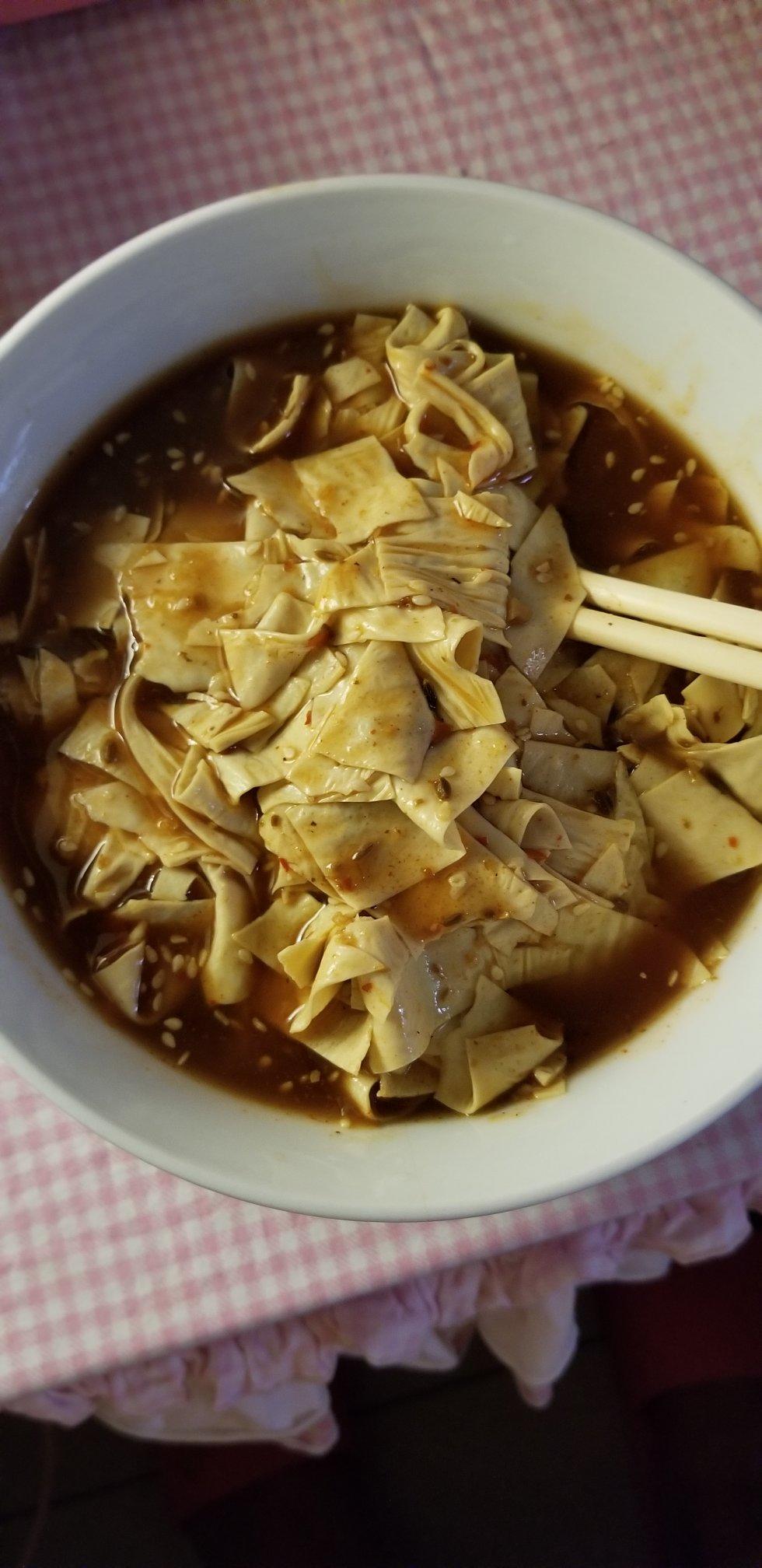 老式拌豆皮(小时候的味道)